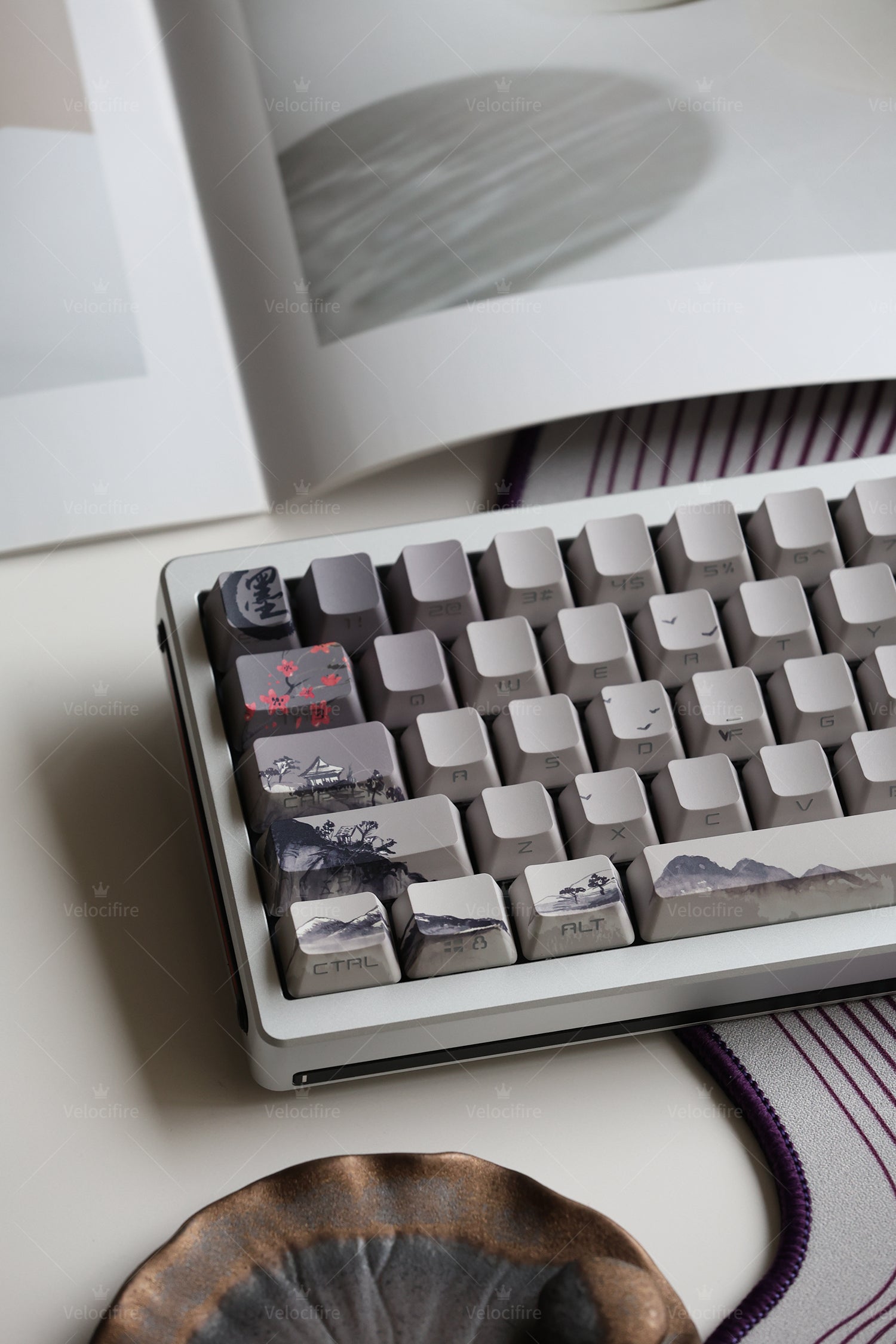 [In Stock] Peach Blossom OEM Profile Dye Sublimation PBT Shine Through Keycaps