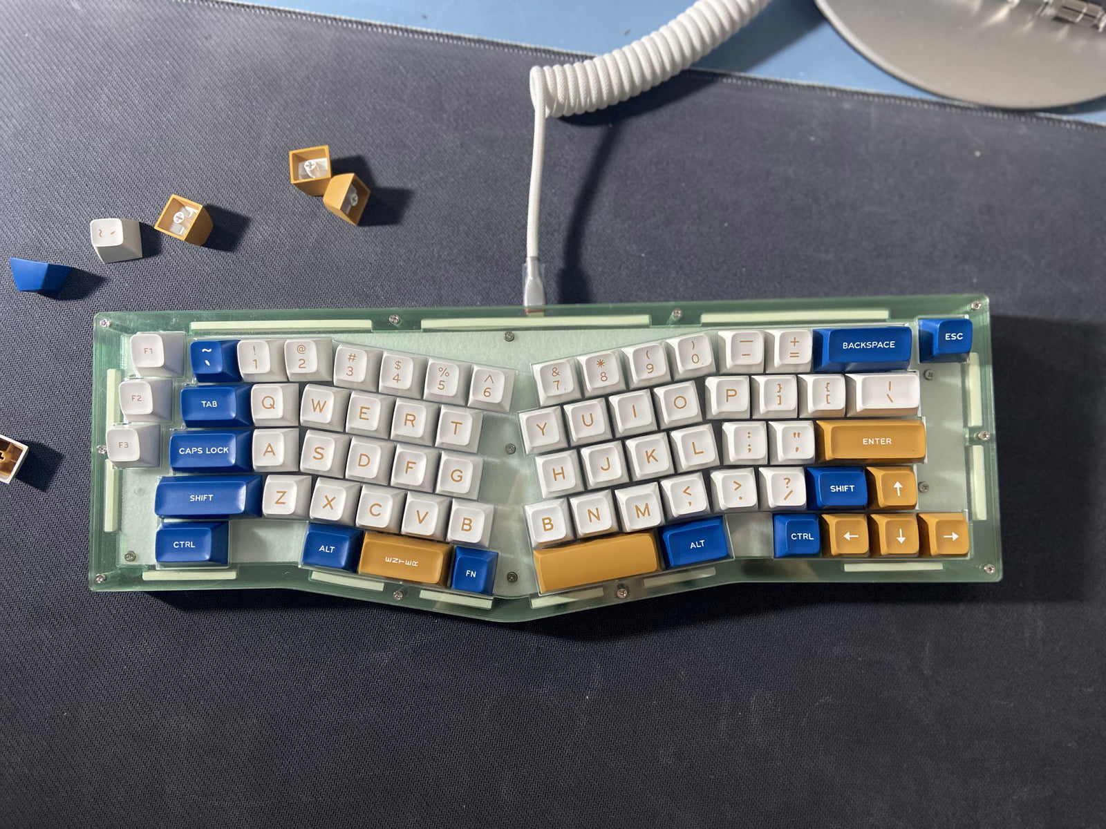 [In Stock] CK Alice Ergonomics Wired Mechanical Keyboard Kit