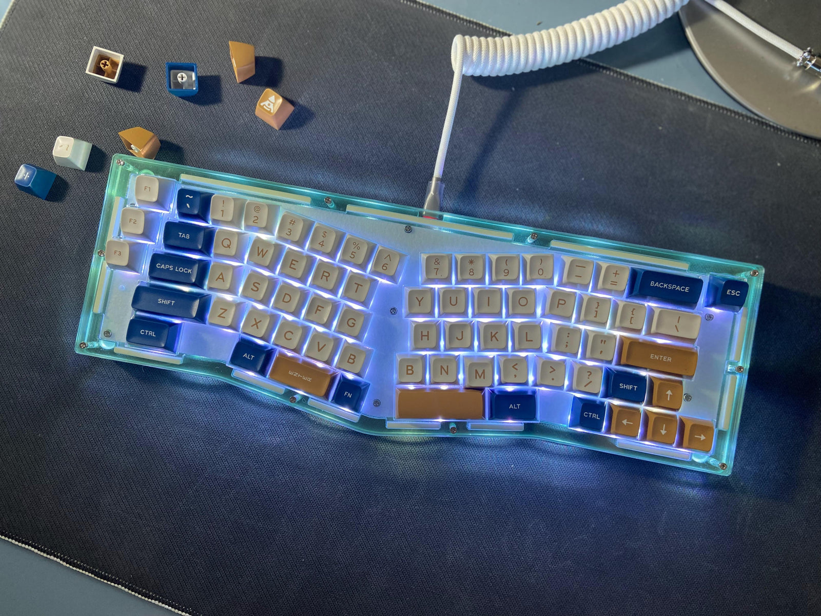 [In Stock] CK Alice Ergonomics Wired Mechanical Keyboard Kit