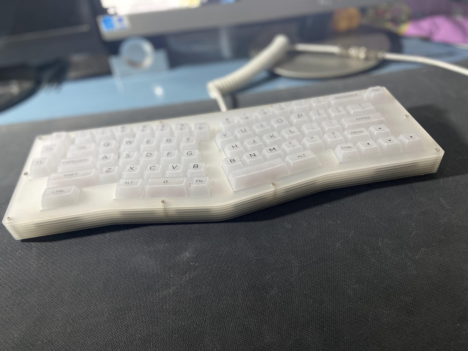 [In Stock] CK Alice Ergonomics Wired Mechanical Keyboard Kit