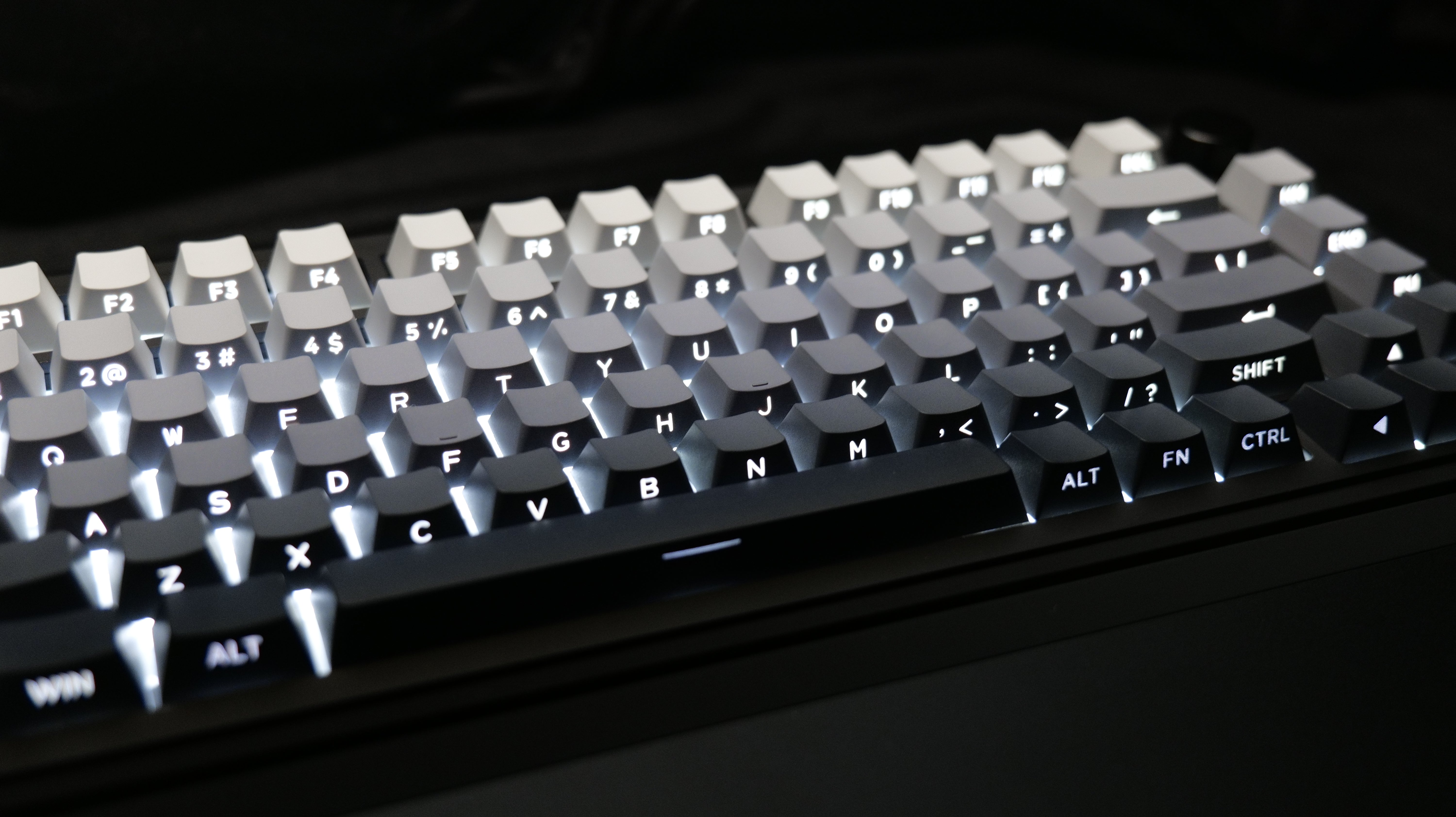 BK75-WIRELESS HOT-SWAPPABLE RGB PRE-BUILT MECHANICAL GAMING KEYBOARD