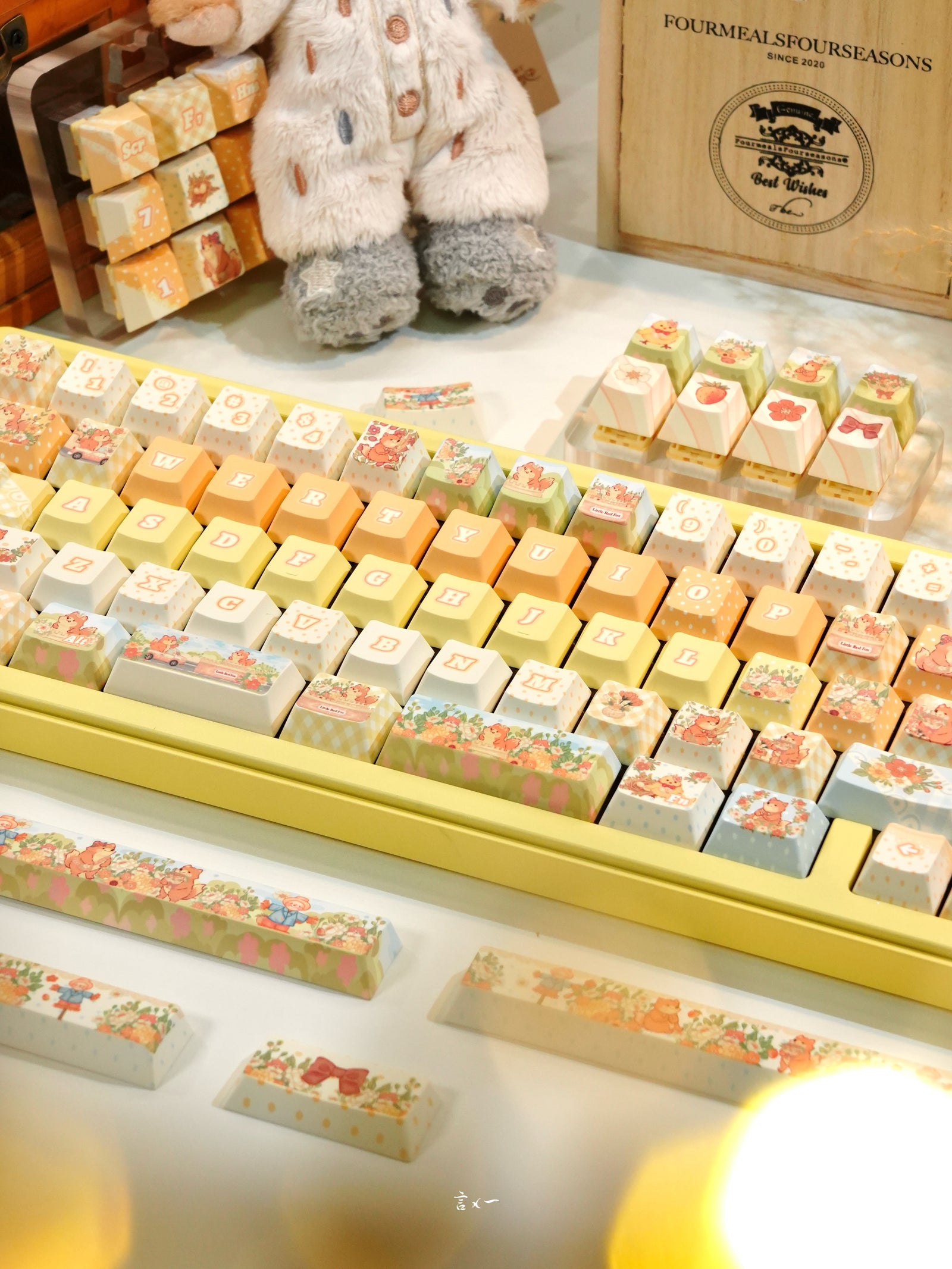[In Stock] Li Li Mai Tian PBT Cherry Keycaps