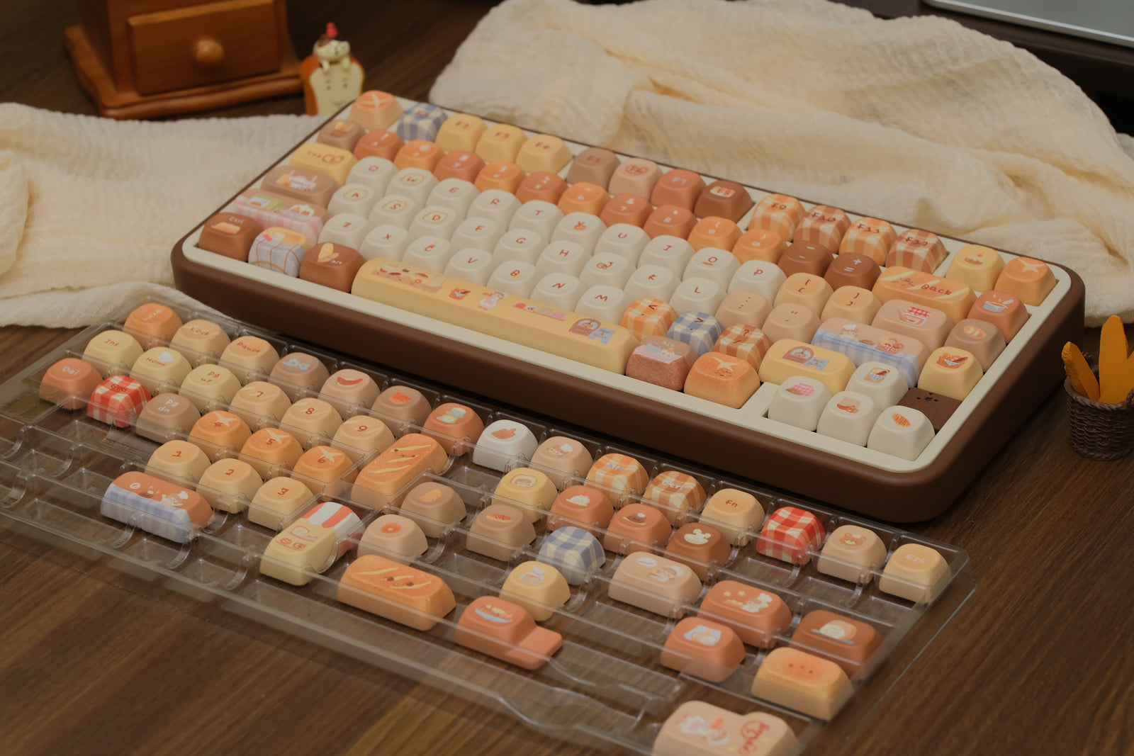 [In Stock] Toasted Bread Cute Cherry PBT Keycaps