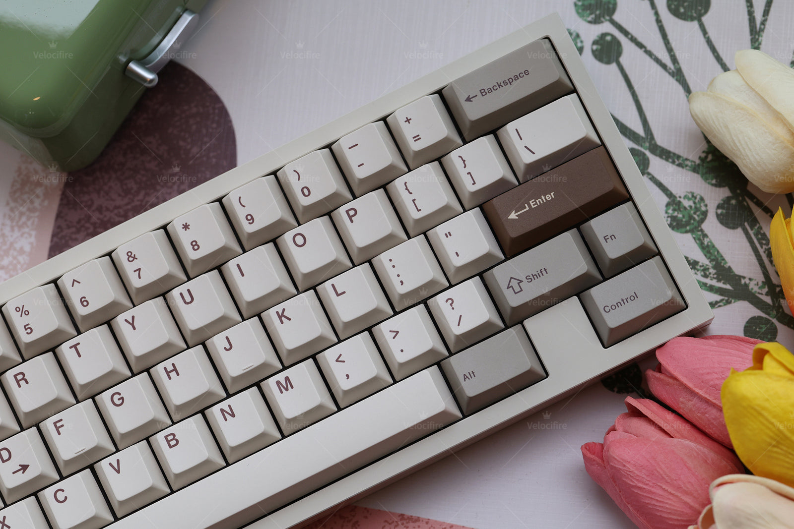 [In Stock] Retro Chocolate Cherry Profile Dye Sublimation PBT Keycaps