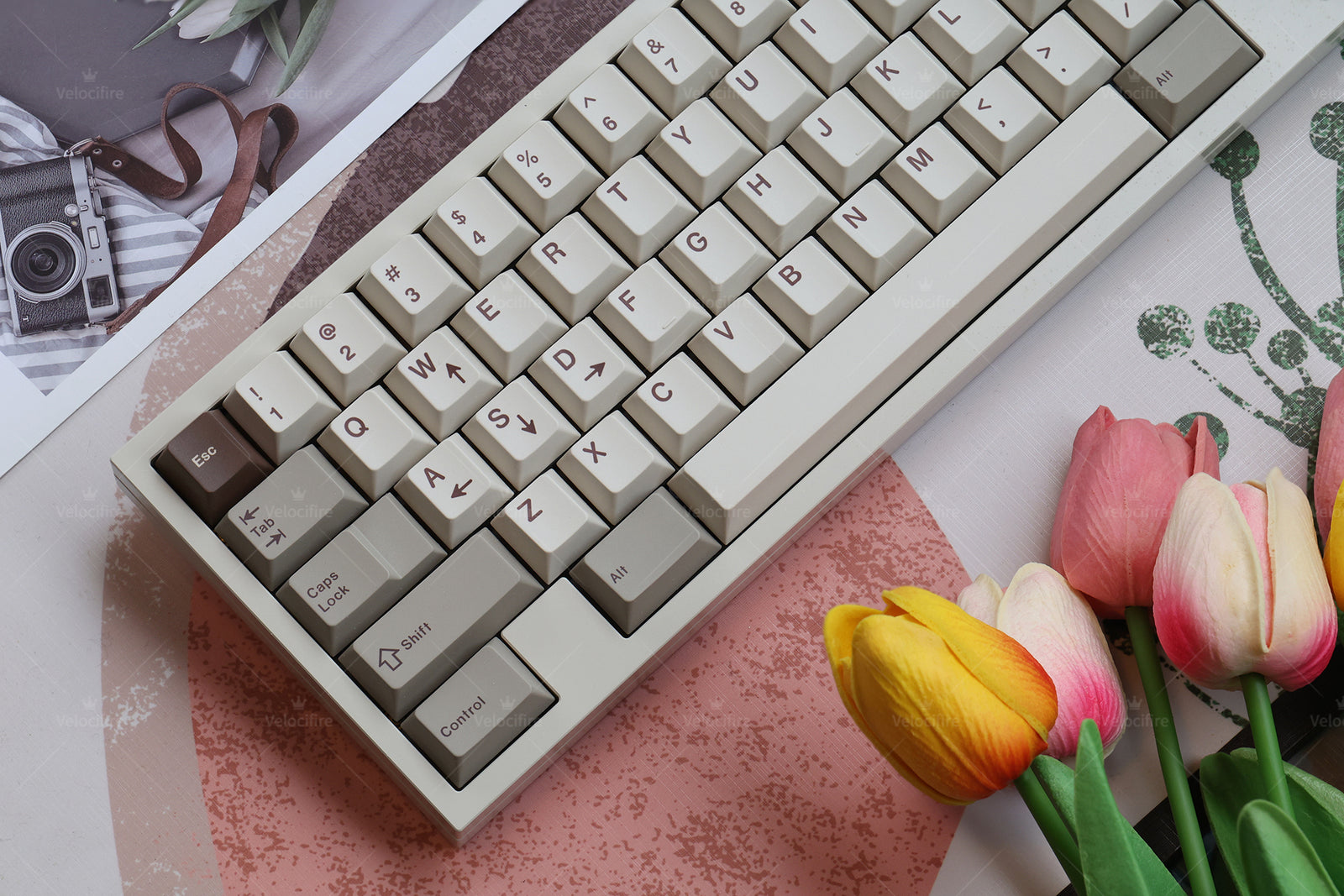 [In Stock] Retro Chocolate Cherry Profile Dye Sublimation PBT Keycaps