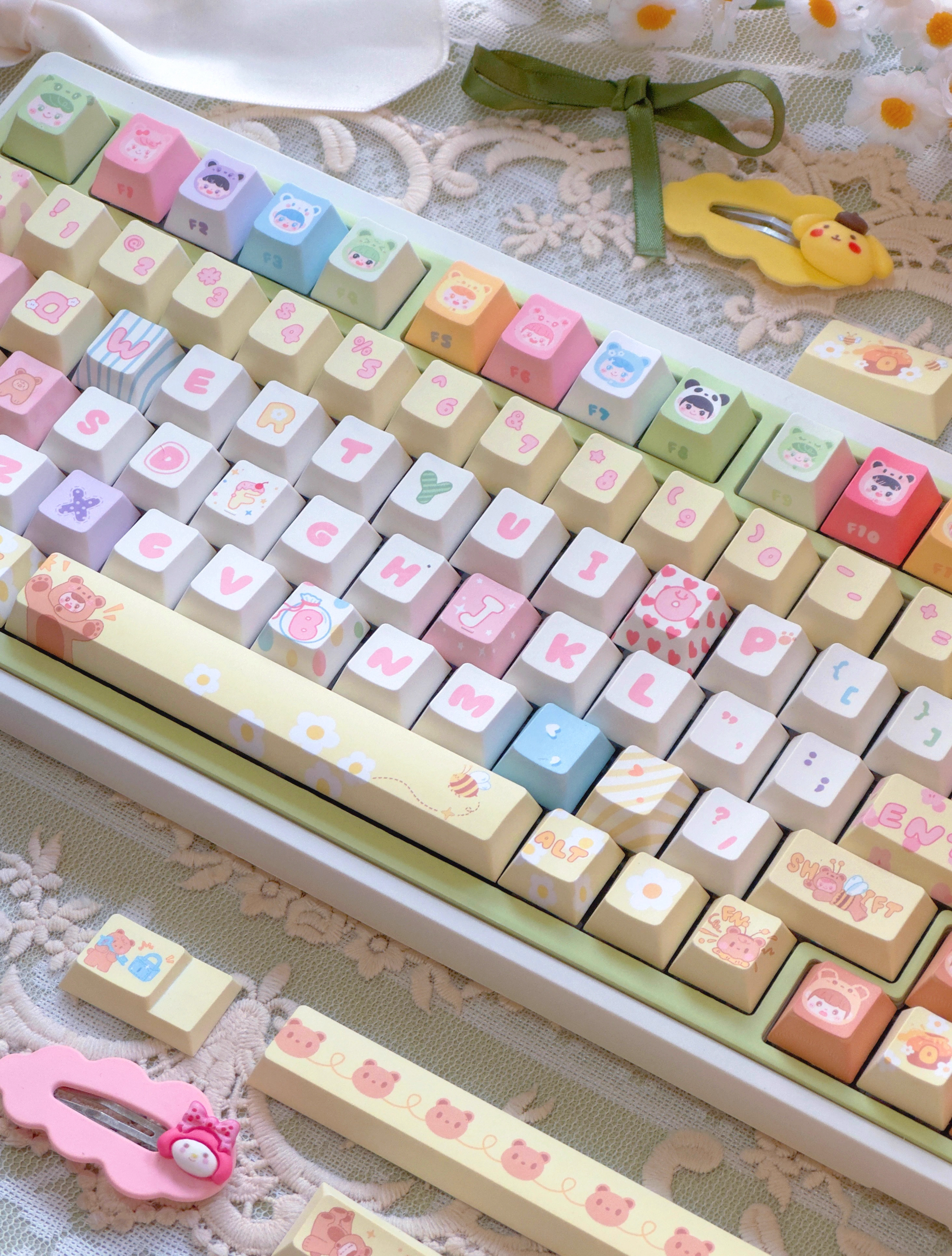 [In Stock] Sweet Bear Dye Sublimation PBT Cherry Profile Keycaps