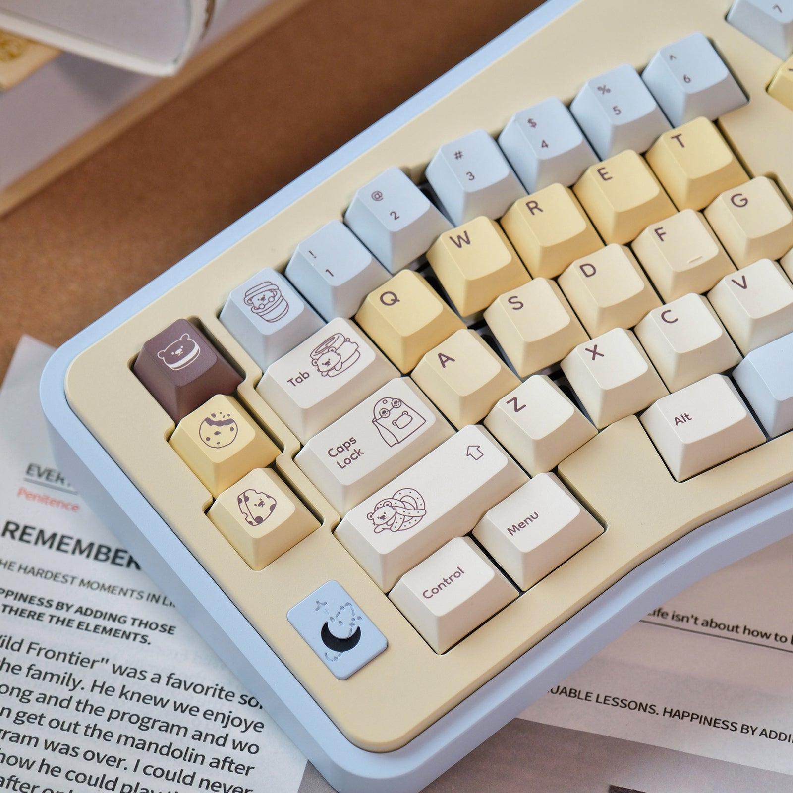 [In Stock] Bear Cookies Cherry Profile Dye Sublimation PBT Keycaps
