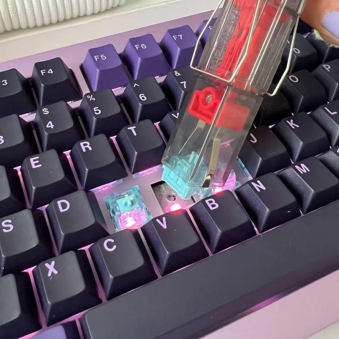 KEMOVE 2-IN-1-SCHALTER-/TASTENKAPPENZIEHER FÜR HOT-SWAPP-FÄHIGE MECHANISCHE TASTATUR