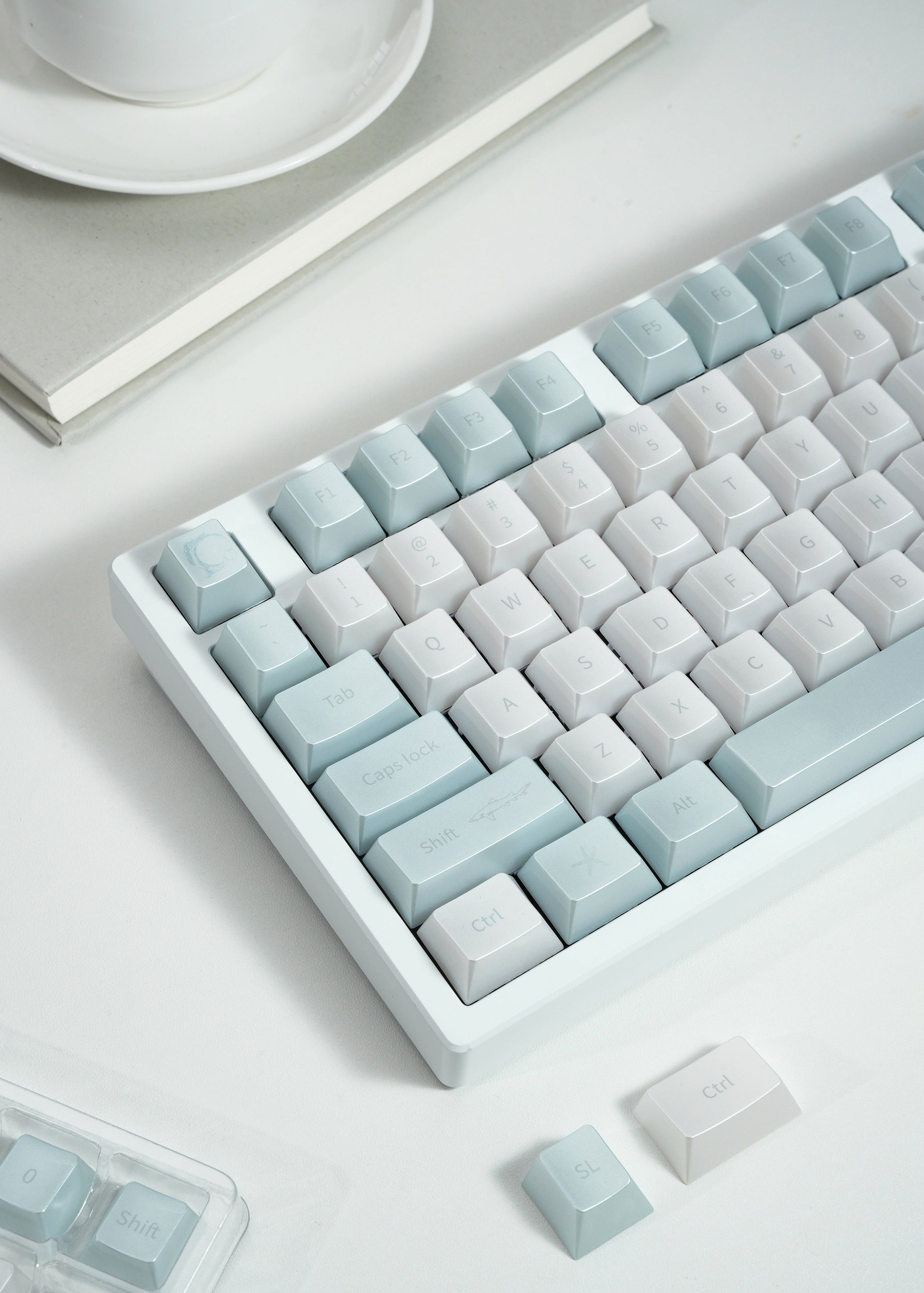 [In Stock] Glass Sea Pearlescent Translucent Dye Sublimation PC Cherry Profile Keycaps