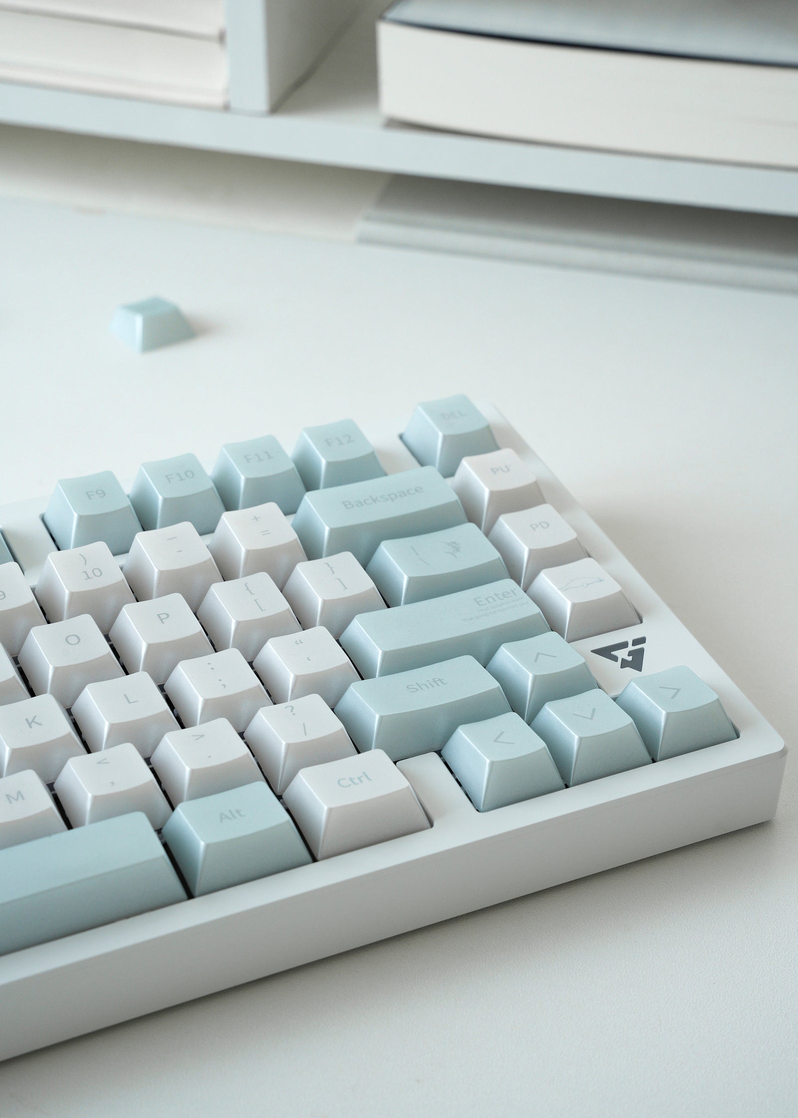 [In Stock] Glass Sea Pearlescent Translucent Dye Sublimation PC Cherry Profile Keycaps