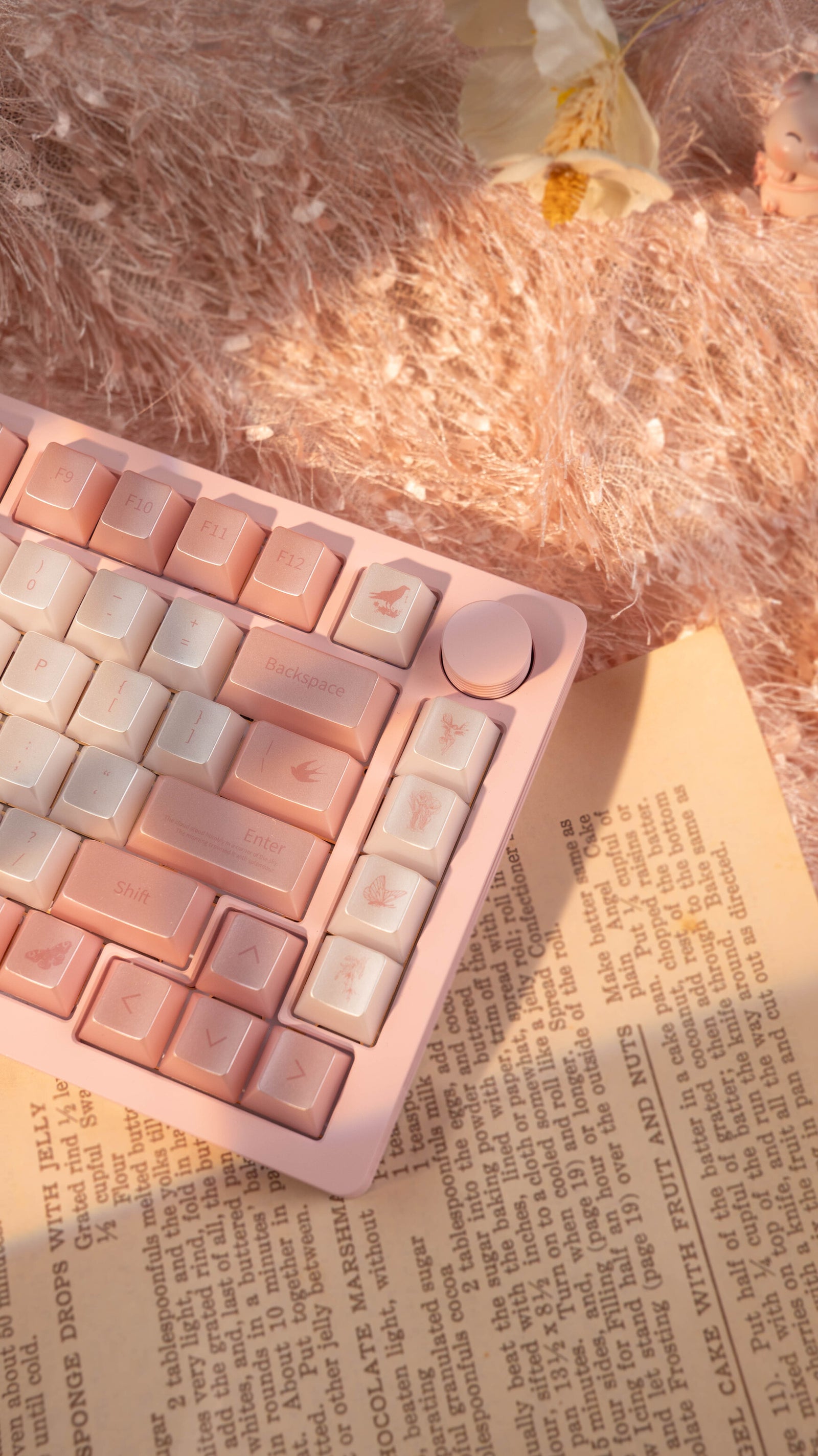 [In Stock] Hane Collection Pearlescent Translucent Dye Sublimation PC Cherry Profile Keycaps