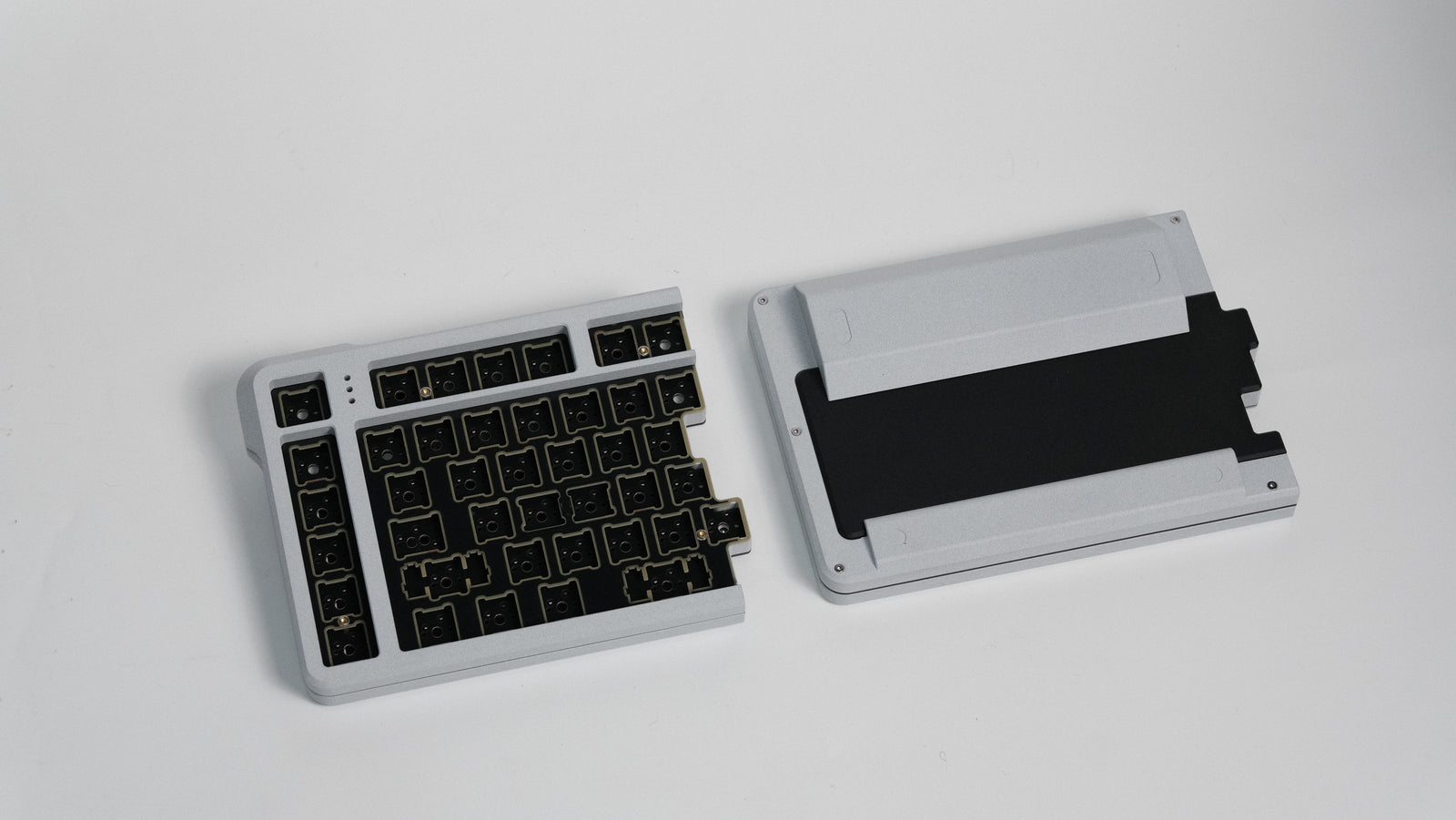 [In Stock] Ursa Major V2 Wireless Aluminum Split Keyboard