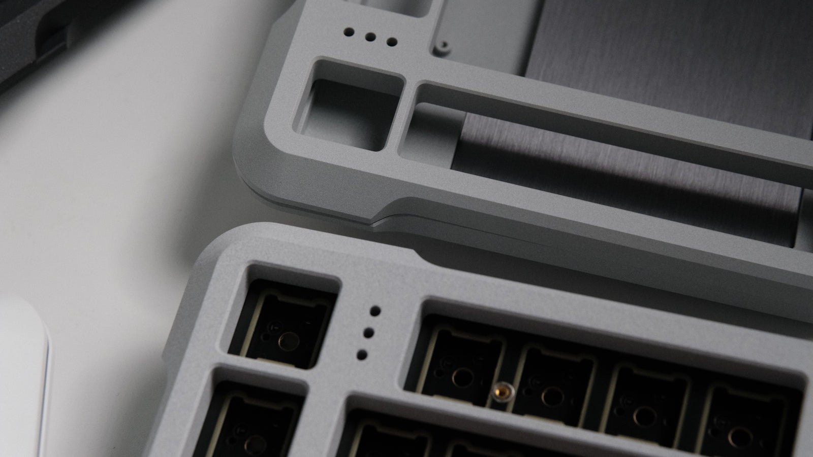 [In Stock] Ursa Major V2 Wireless Aluminum Split Keyboard