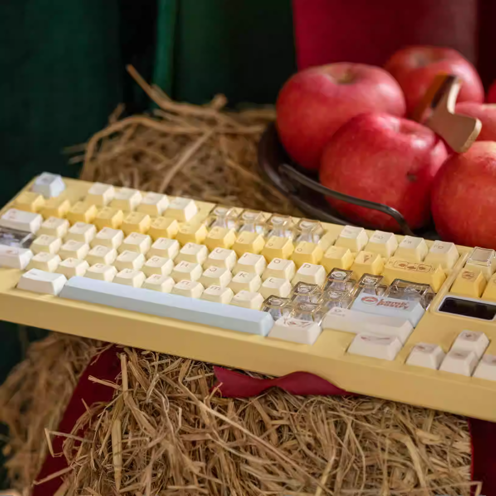 [In Stock] Lamb Pastry Cherry Profile Dye Sublimation PBT + Transparent PC Keycaps