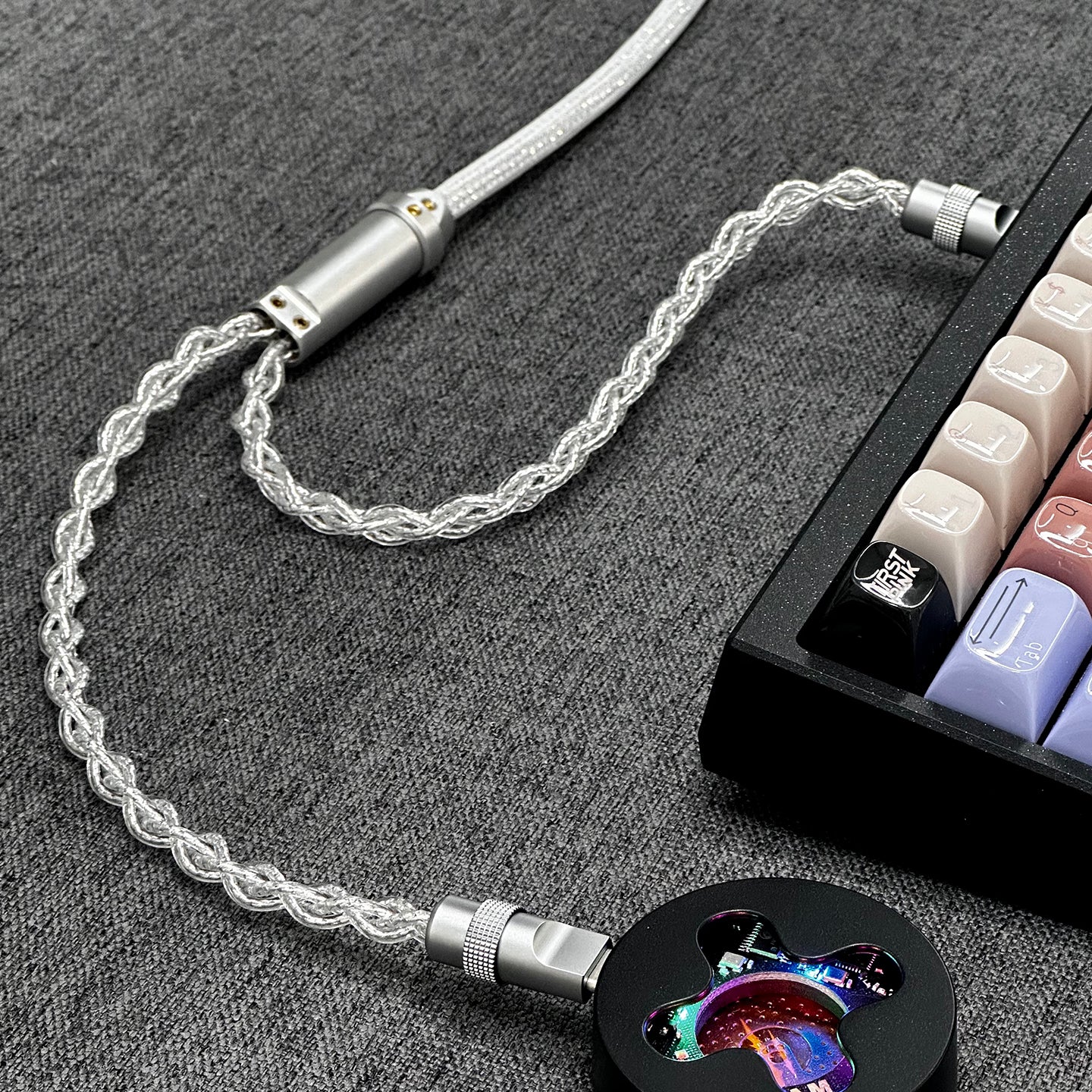 [In Stock] D27 One-to-two dual 8K gaming cable integrated aviation plug cable magnetic switch keyboard cable