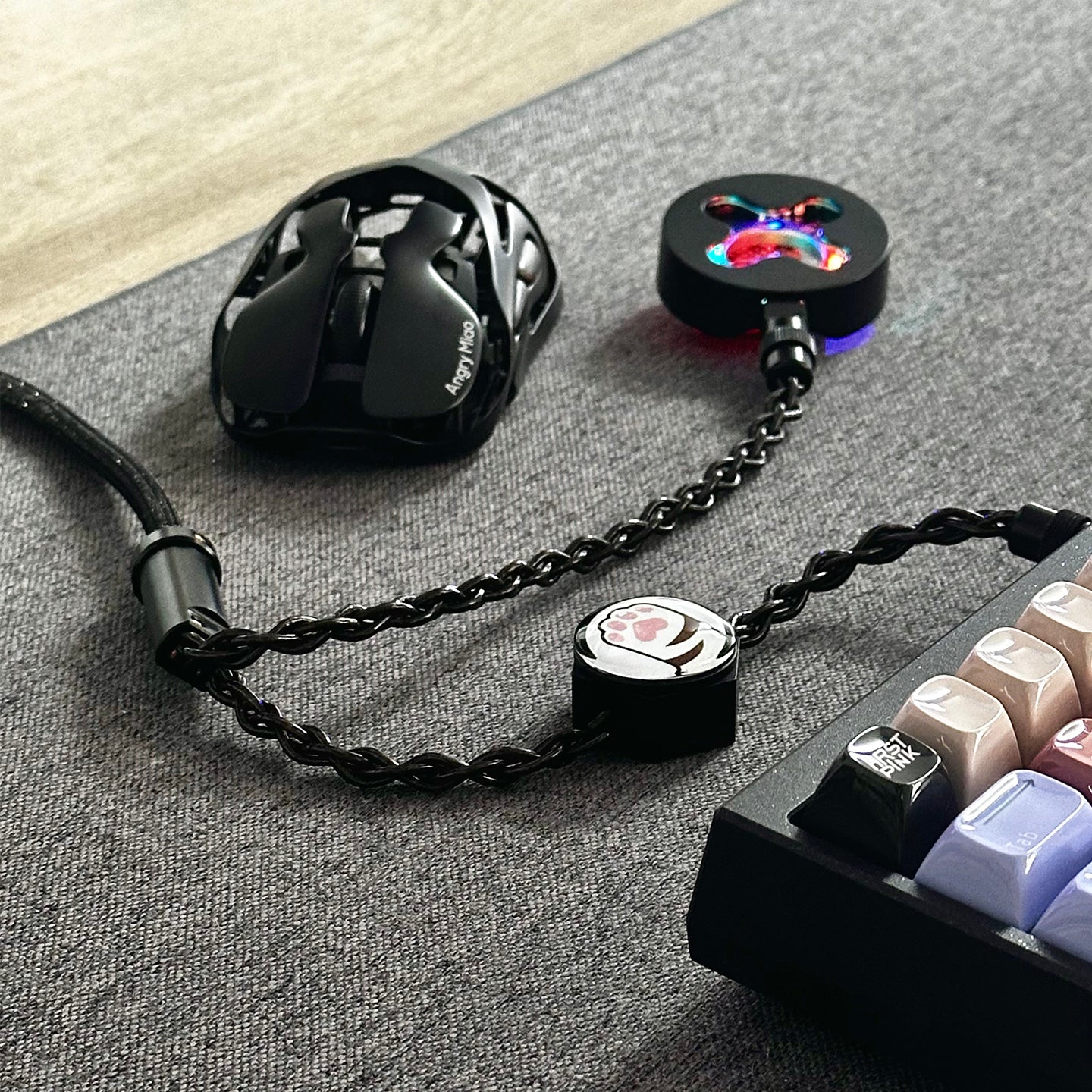 [In Stock] D27 One-to-two dual 8K gaming cable integrated aviation plug cable magnetic switch keyboard cable