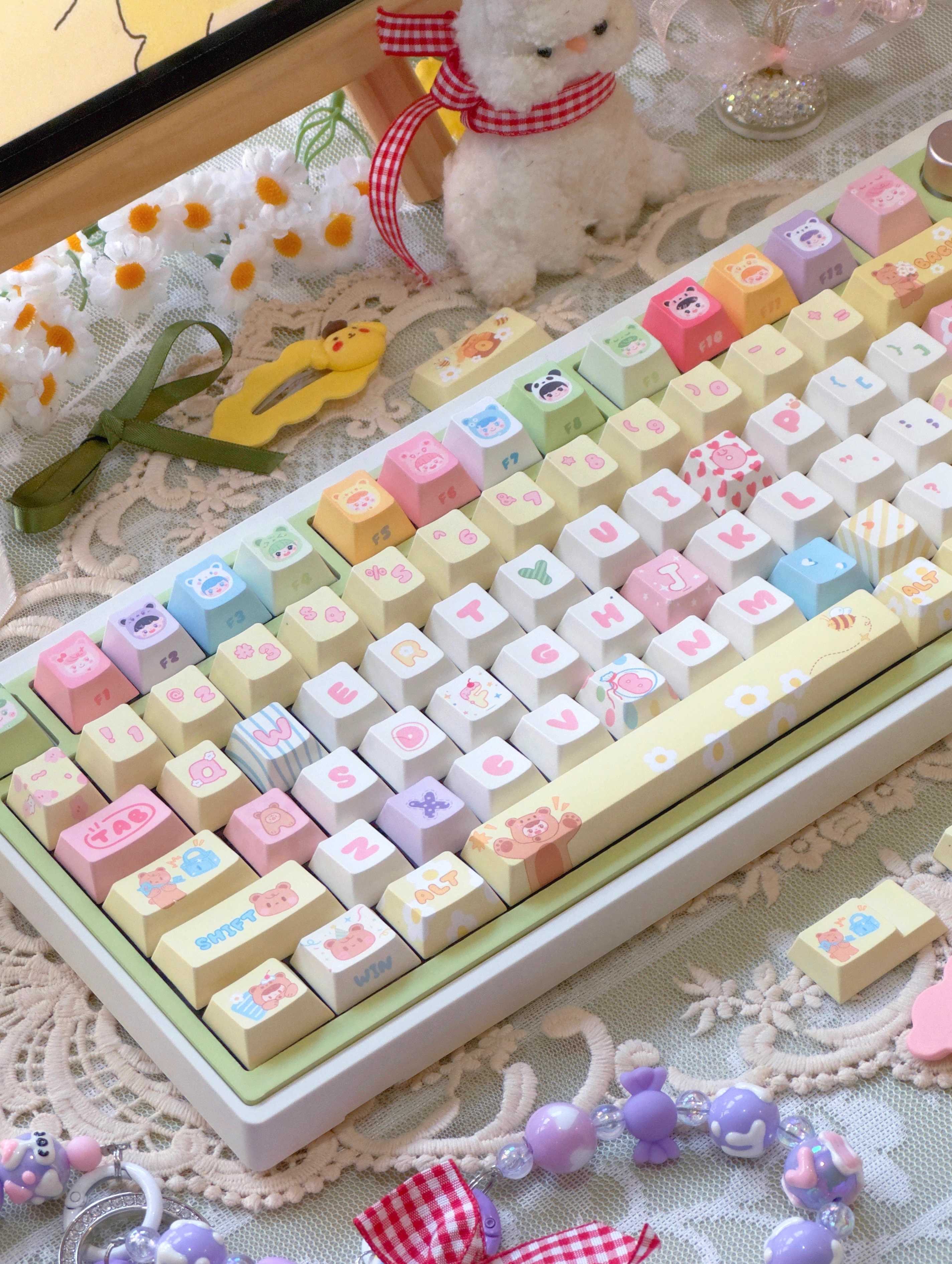 [In Stock] Sweet Bear Dye Sublimation PBT Cherry Profile Keycaps