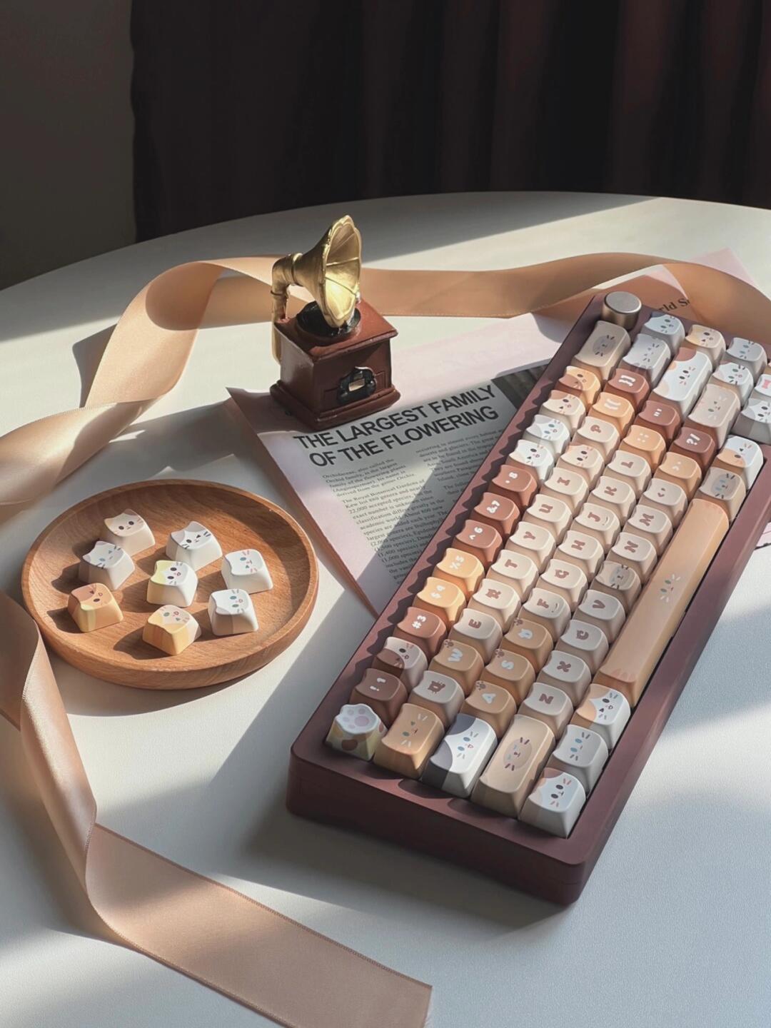 [In Stock] Stacked Cat Dye Sublimation PBT MOA Profile Keycaps